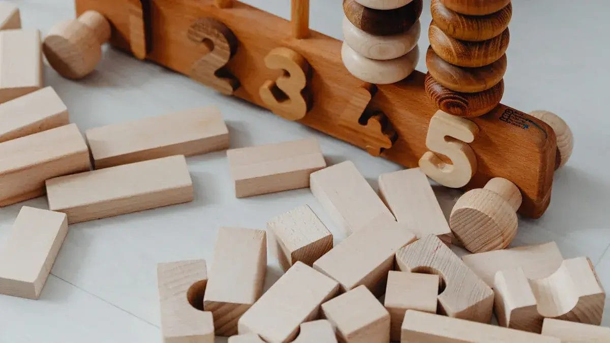 Train de chiffres et blocs en bois : des jouets amusants, éducatifs et écologiques.